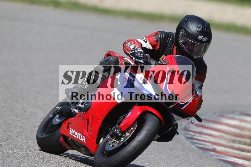 Archiv-2025/11 29.04.2025 PROMAX ADR/Gruppe gruen/ohne